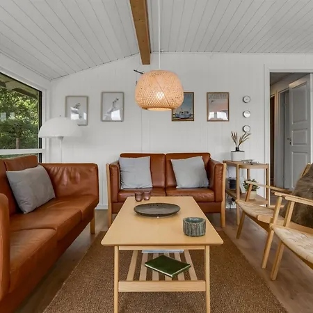 Vakantiehuis Tuke - 400m From The Sea By Interhome *