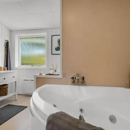 Nyaraló Tuke - 400m From The Sea By Interhome *