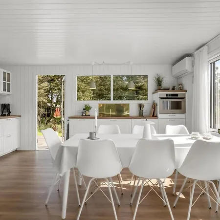 Tuke - 400m From The Sea By Interhome