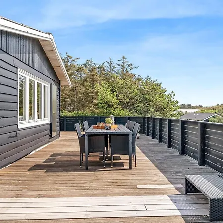 Tuke - 400m From The Sea By Interhome